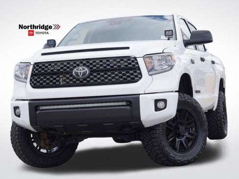 Used 2021 Toyota Tundra SR5 w/ SR5 Upgrade Package AWD/4WD image 1