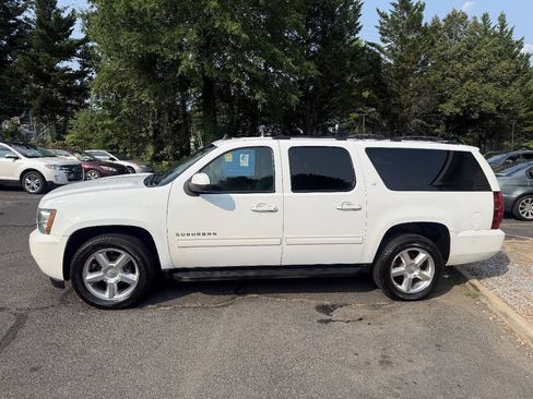Used 2012 Chevrolet Suburban LT AWD/4WD image 4