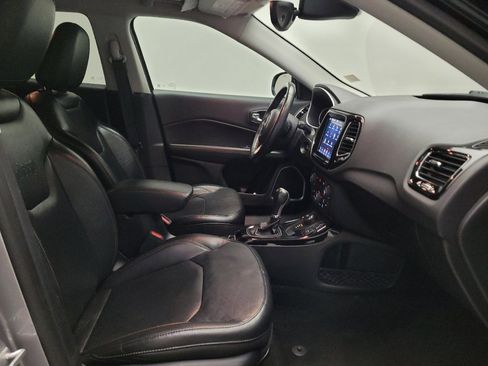 Used 2018 Jeep Compass Limited w/ Navigation Group AWD/4WD image 21
