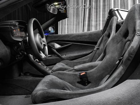 Used 2025 McLaren 750S Spider RWD image 20