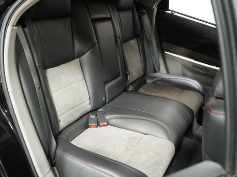 Used 2006 Dodge Magnum SRT8 w/ SRT Option Group III image 36