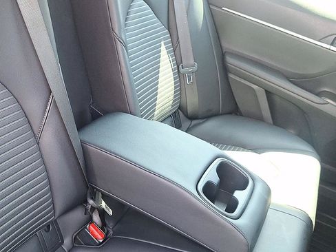 Used 2023 Toyota Camry SE FWD image 28