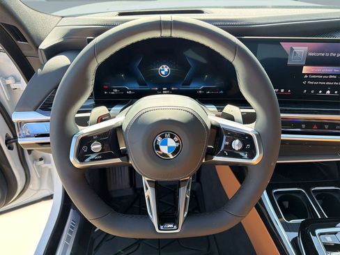 New 2026 BMW 740i image 16