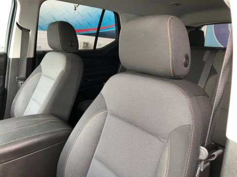 Used 2018 Chevrolet Traverse LS FWD image 20