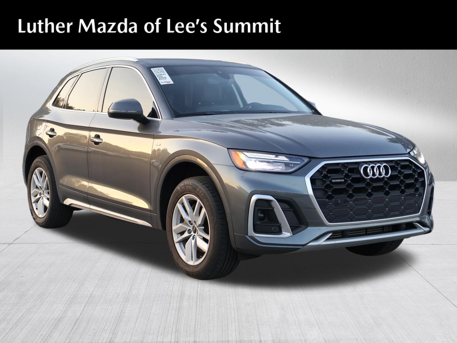 Used 2022 Audi Q5 2.0T Premium w/ Convenience Package AWD/4WD image 1