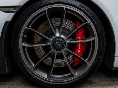 Used 2018 Porsche 911 GT3 image 17