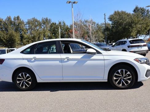 Used 2024 Volkswagen Jetta S image 7