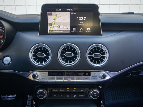 Used 2020 Kia Stinger GT2 AWD/4WD image 28