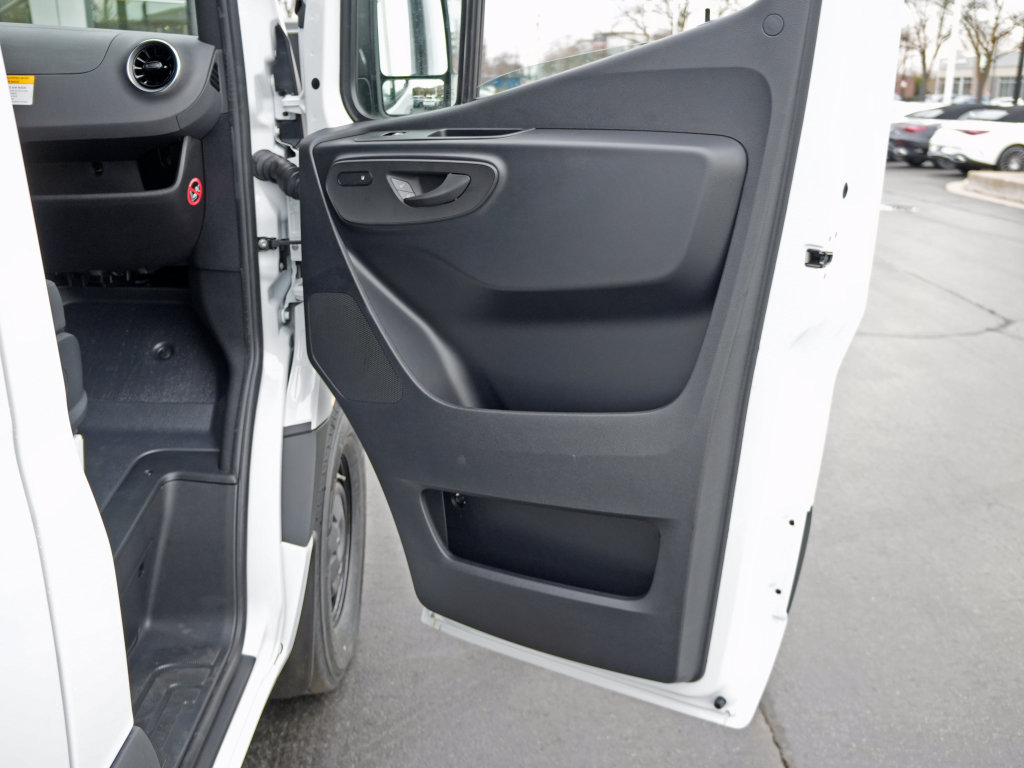 Used 2026 Mercedes-Benz Sprinter 2500 image 19