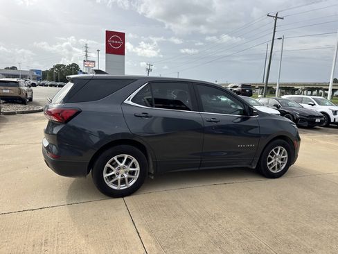 Used 2023 Chevrolet Equinox LT FWD image 18