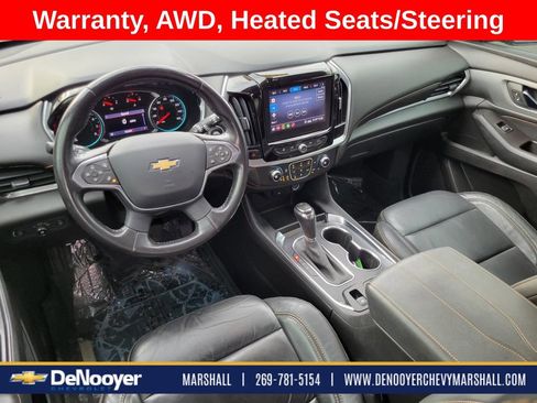 Used 2020 Chevrolet Traverse LT w/ Driver Confidence II Package image 24