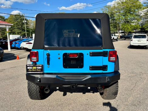 Used 2013 Jeep Wrangler Unlimited Sport AWD/4WD image 7