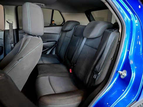 Used 2015 Chevrolet Trax LT w/ LT Sun and Sound Package AWD/4WD image 18
