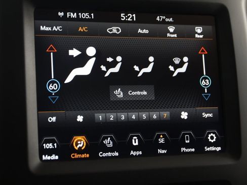 Used 2023 Jeep Cherokee Altitude Lux image 30