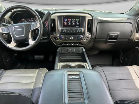 Used 2016 GMC Sierra 1500 Denali w/ Denali Ultimate Package AWD/4WD image 19