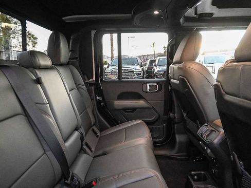 New 2026 Jeep Gladiator Mojave image 24