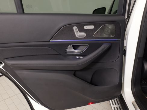 Used 2022 Mercedes-Benz GLS 450 4MATIC image 37