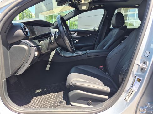 Used 2023 Mercedes-Benz E 350 4MATIC Sedan image 15