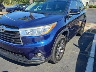 Certified 2016 Toyota Highlander XLE image 1