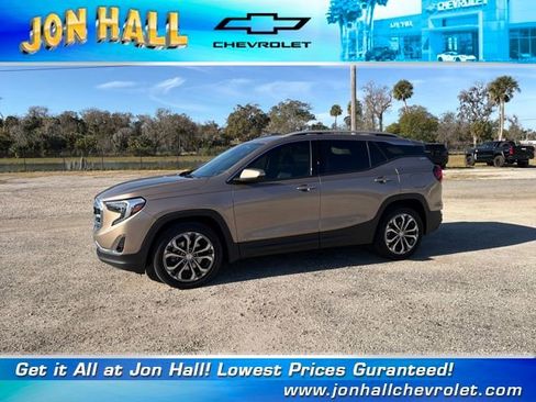 Used 2018 GMC Terrain SLT w/ Preferred Package image 3