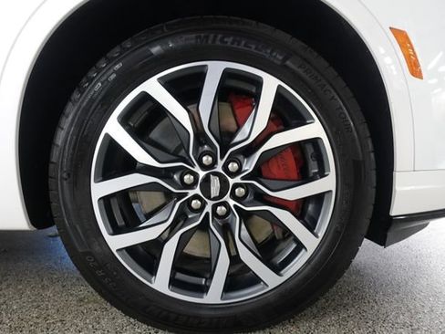 Used 2024 Cadillac XT6 Sport w/ LPO, Floor Liner Package AWD/4WD image 31
