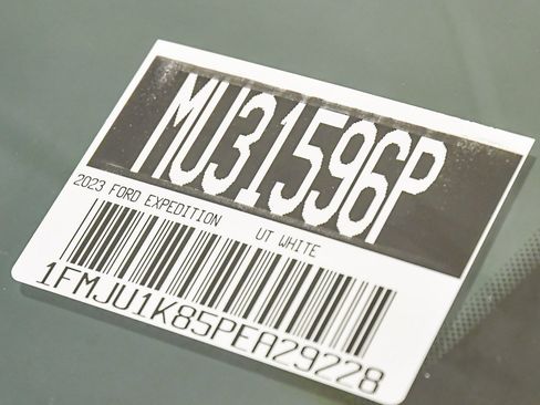 Used 2023 Ford Expedition Limited image 30