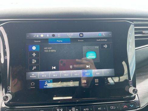 Used 2024 Jeep Wagoneer Series II w/ Premium Group I image 13