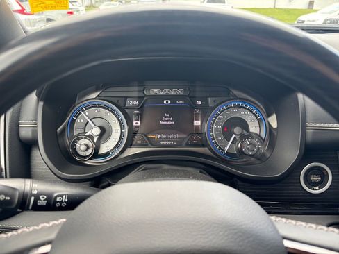Used 2022 RAM 1500 Limited w/ Bed Utility Group AWD/4WD image 17