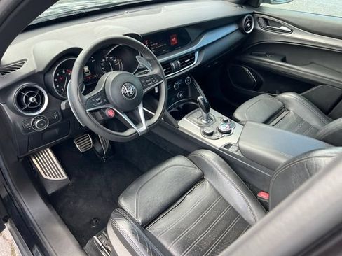 Used 2019 Alfa Romeo Stelvio Ti Sport w/ Quick Order Package 22S Sport AWD/4WD image 12