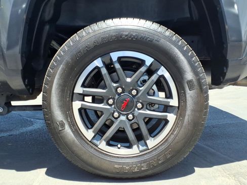 Certified 2025 Toyota Tacoma TRD Sport AWD/4WD image 9