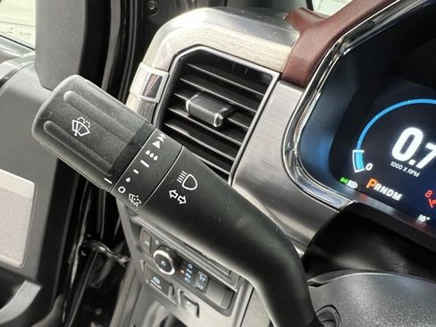 Used 2023 Ford F150 Lariat w/ Equipment Group 502A High image 31