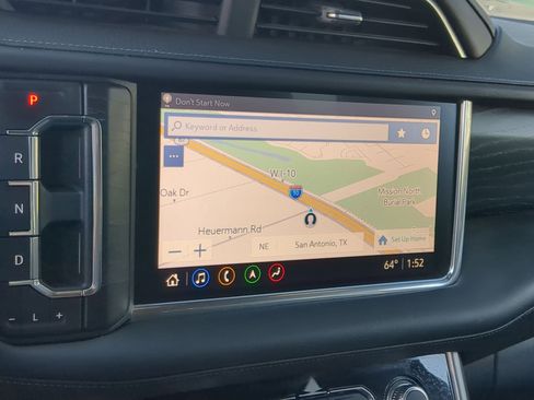 Used 2021 GMC Yukon Denali w/ Denali Premium Package image 17