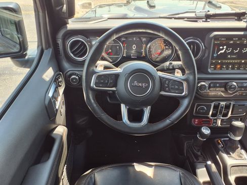 Used 2022 Jeep Wrangler Unlimited Rubicon w/ Trailer Tow Package AWD/4WD image 5
