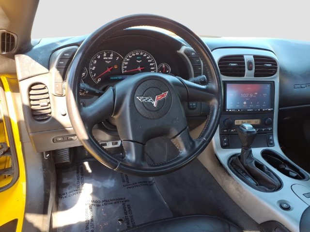 Used 2005 Chevrolet Corvette Convertible w/ Preferred Equipment Group RWD image 27