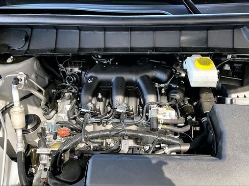 New 2026 Nissan Pathfinder Platinum FWD image 17