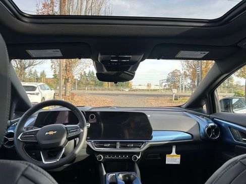 New 2026 Chevrolet Equinox EV LT w/ Convenience Package II image 15