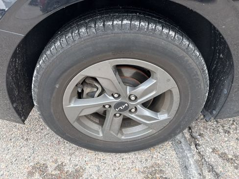 Used 2023 Kia K5 LXS image 8