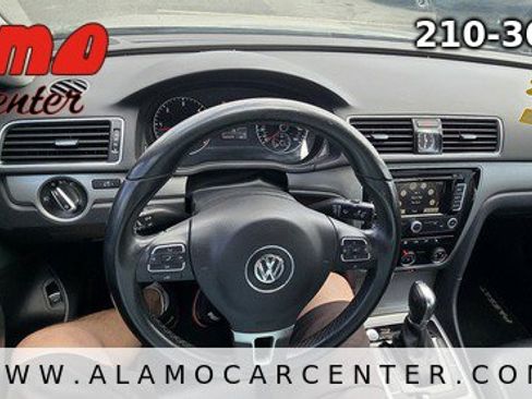 Used 2014 Volkswagen Passat TDI SE image 40