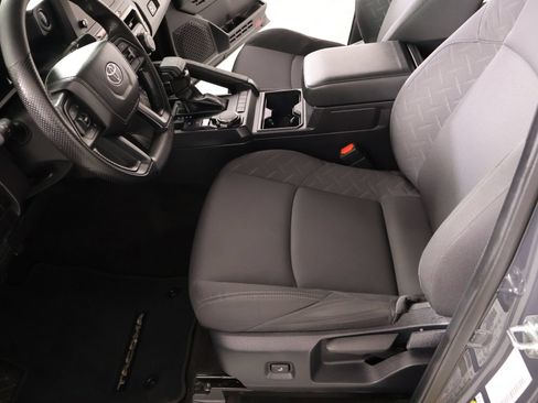 Used 2024 Toyota Tacoma SR AWD/4WD image 10