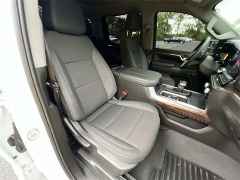 Used 2024 GMC Sierra 1500 Elevation image 24