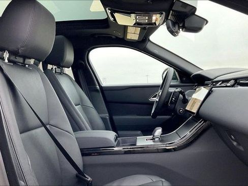 New 2026 Land Rover Range Rover Velar Dynamic SE image 12