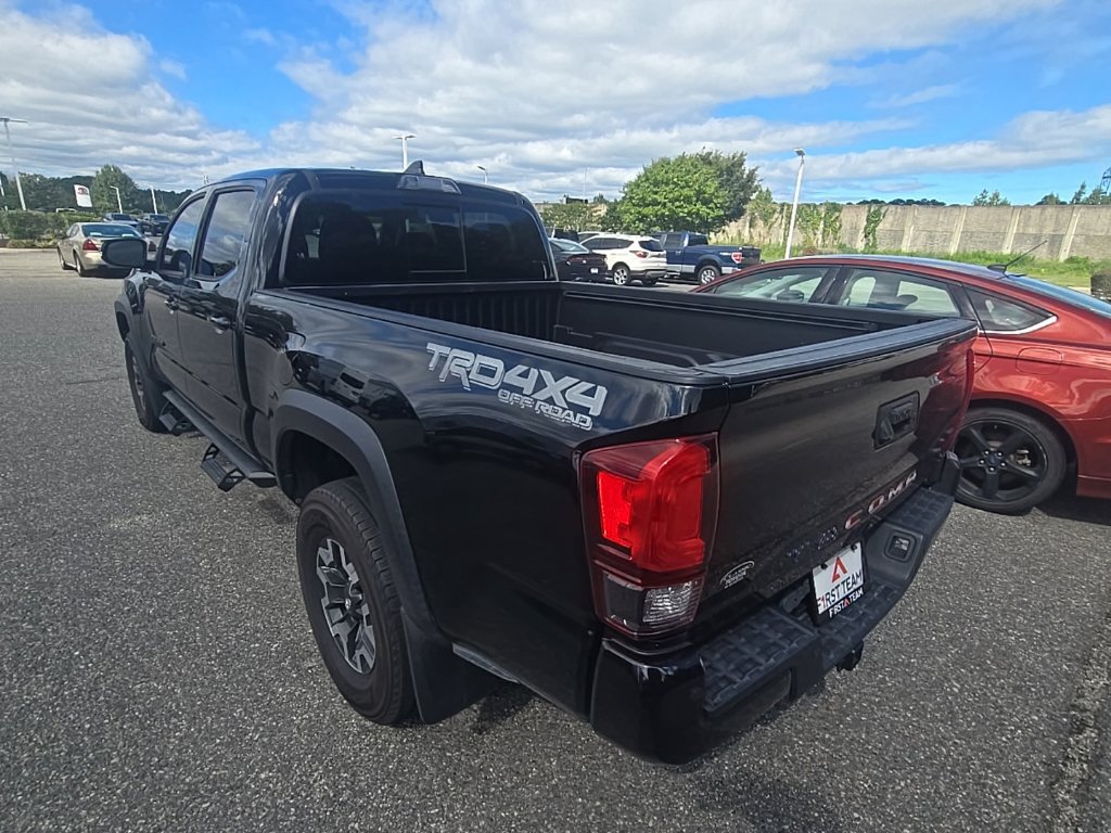 Used 2018 Toyota Tacoma TRD Off-Road w/ Technology Package AWD/4WD image 7