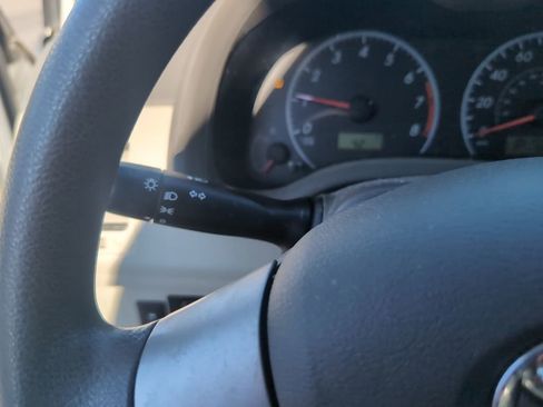 Used 2010 Toyota Corolla LE image 19