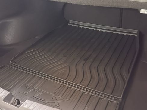 Used 2015 Acura TLX V6 w/ Technology Package image 31