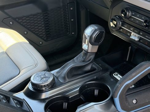 Used 2024 Ford Bronco Wildtrak AWD/4WD image 8