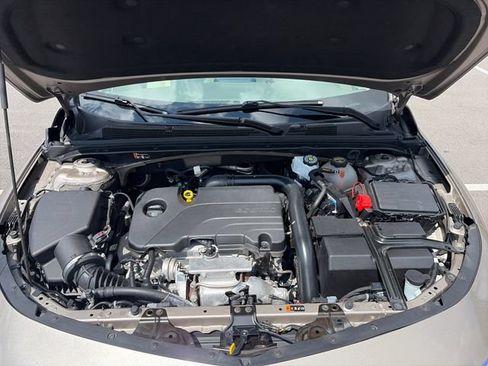 Used 2024 Chevrolet Malibu LT FWD image 34