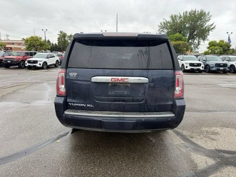 Used 2019 GMC Yukon XL Denali w/ Open Road Package AWD/4WD image 10