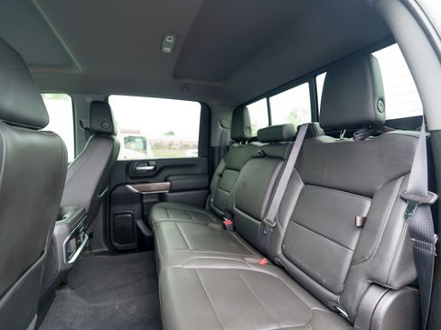 Used 2020 Chevrolet Silverado 2500 LTZ w/ LTZ Convenience Package AWD/4WD image 9