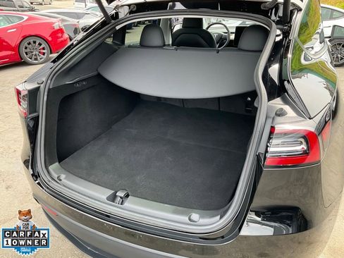 Used 2024 Tesla Model Y Long Range image 9