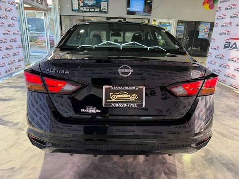 Used 2025 Nissan Altima 2.5 SV image 9